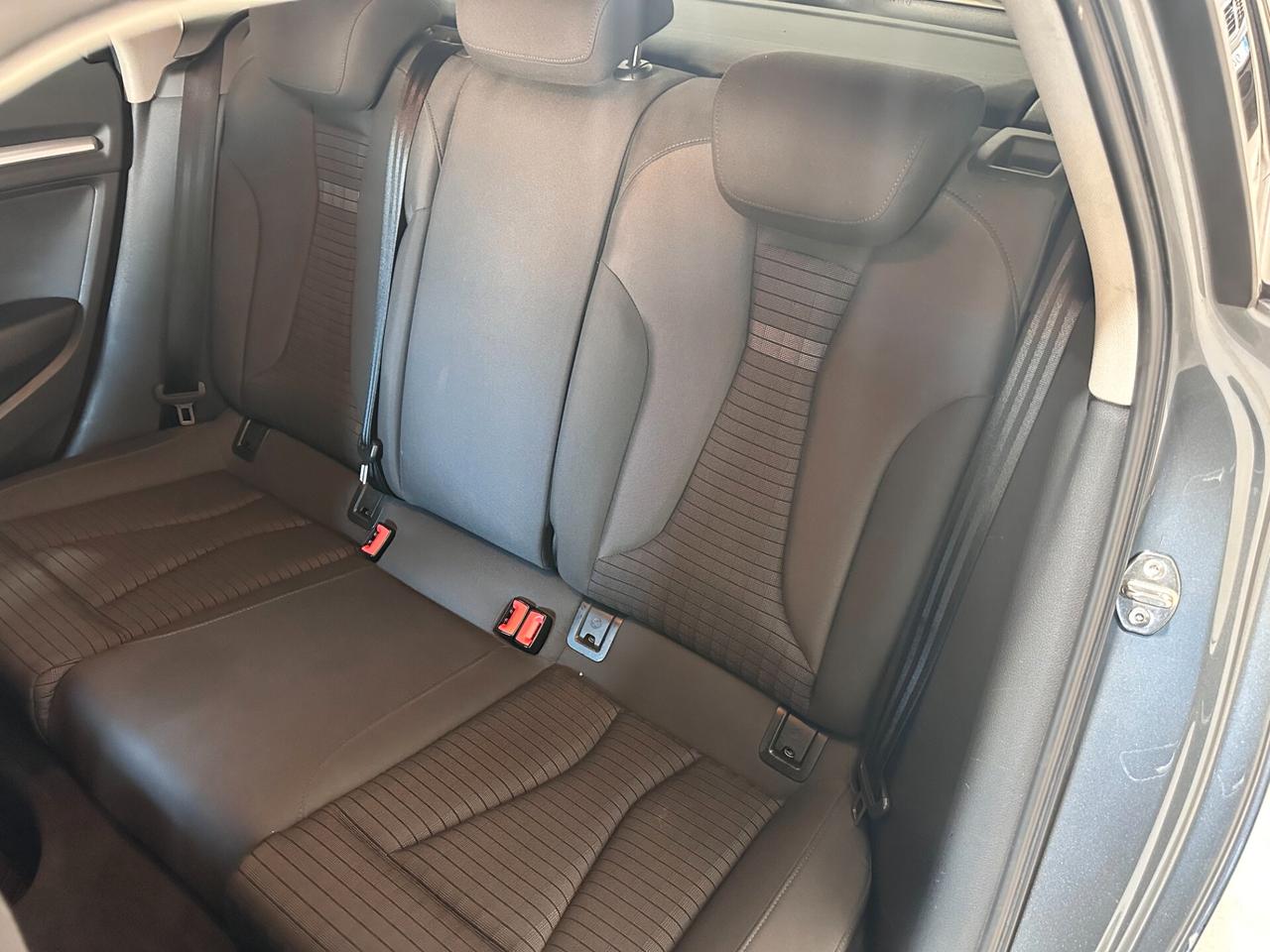 Audi A3 SPB 1.6 TDI 110cv – NAVI – FULL – DA VETRINA