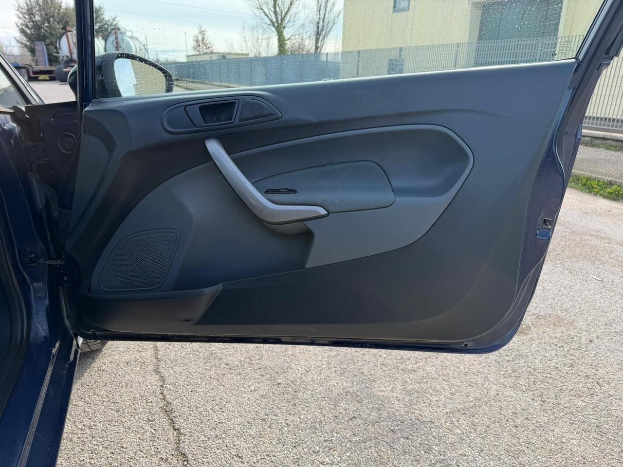 Ford Fiesta 1.4 3 porte Bz.- GPL Titanium