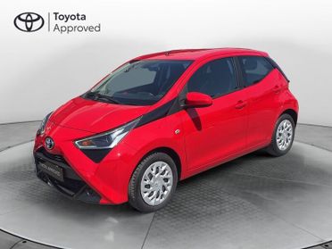 Toyota Aygo Connect 1.0 VVT-i 72 CV 5 porte x-play