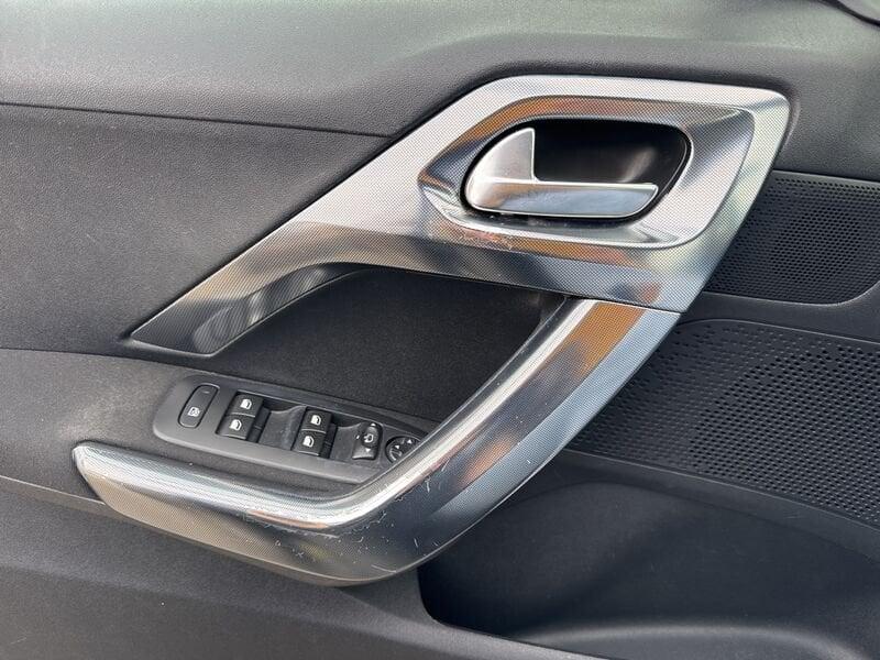 Peugeot 2008 2008 1.6 bluehdi Black Matt 100cv