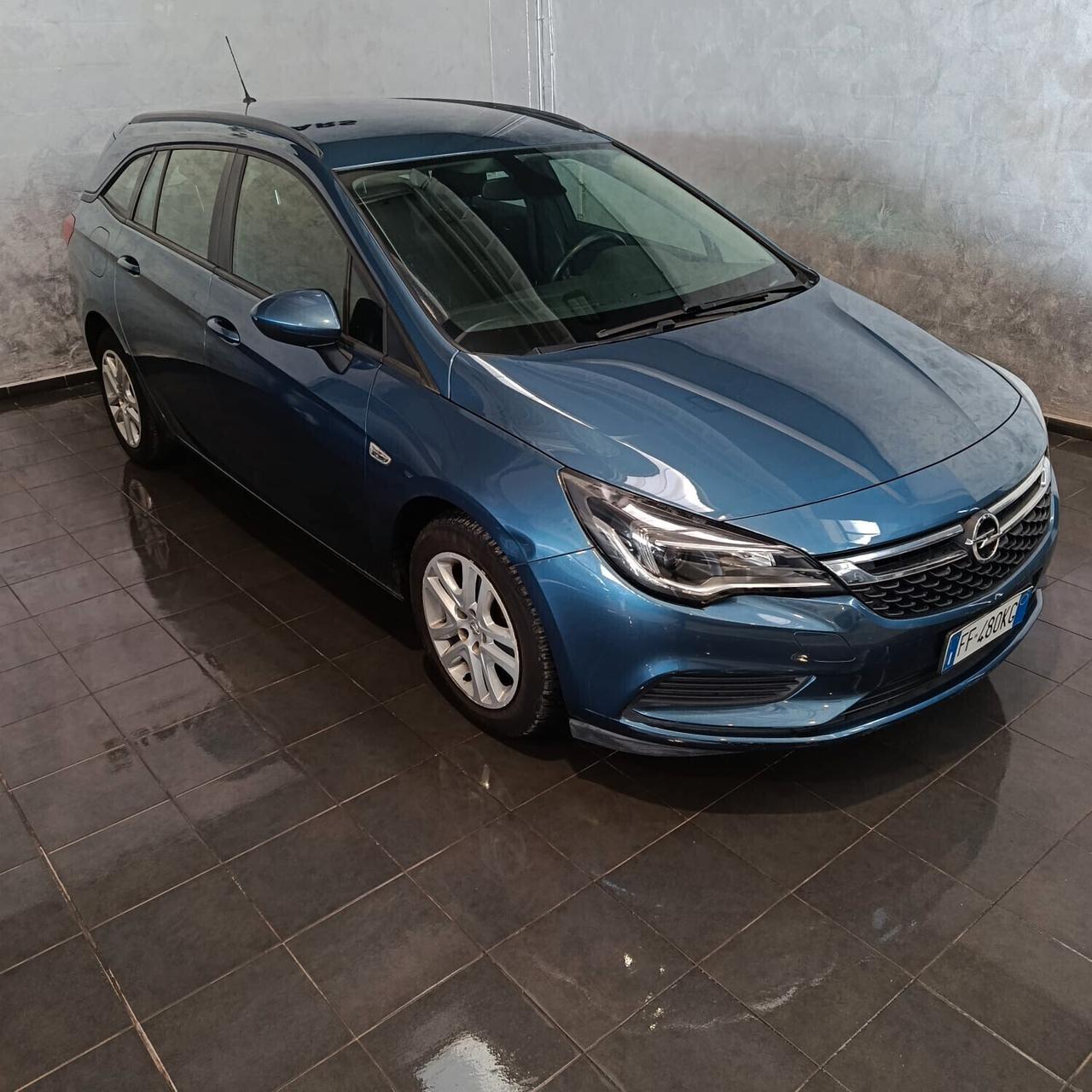 Opel Astra SPORTS TOURER 1.0 BENZINA