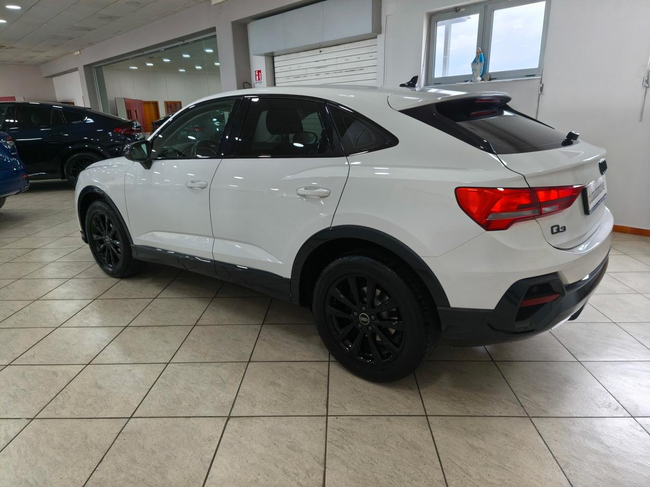 Audi Q3 35 TDI S tronic Business