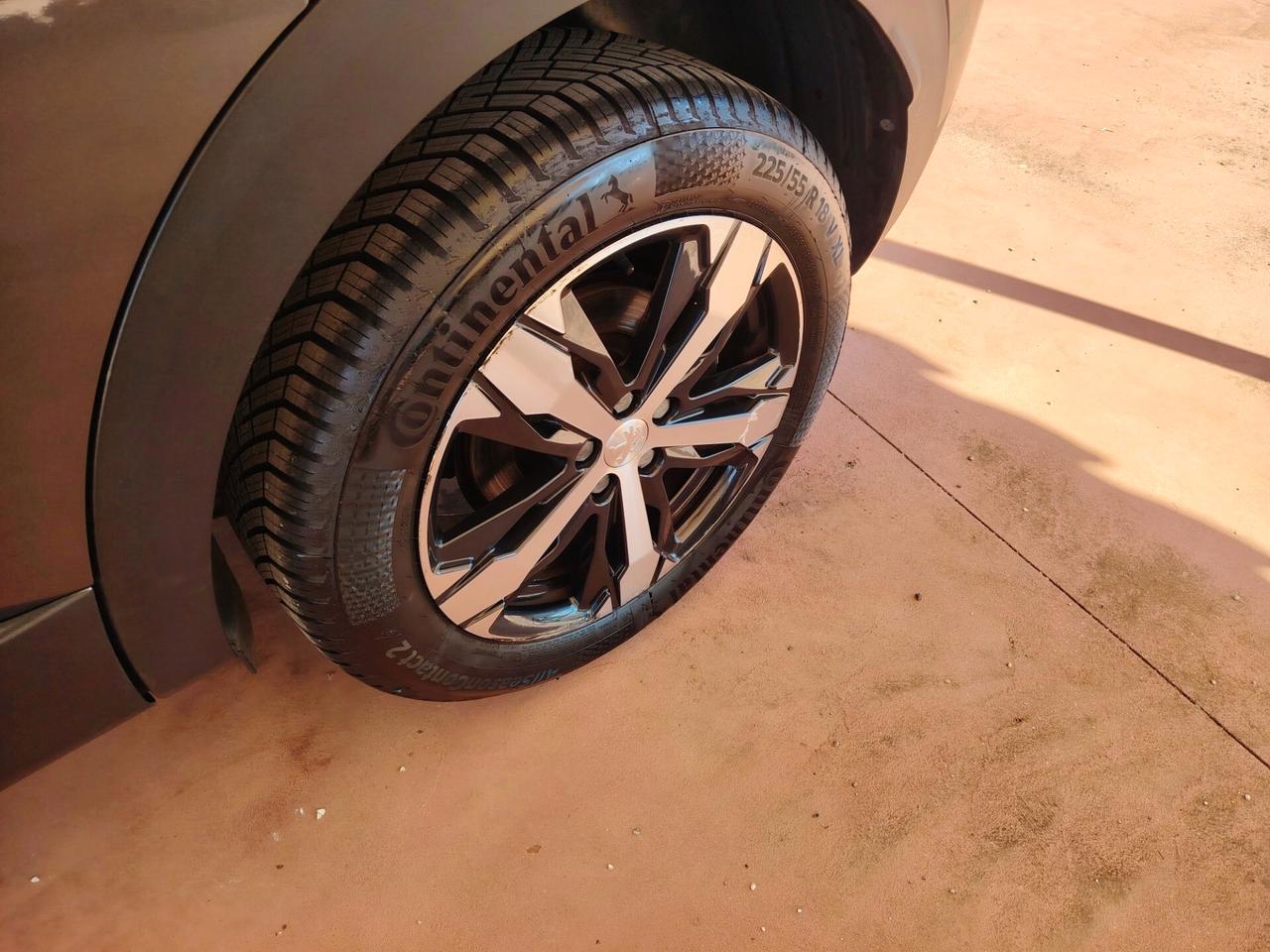 Peugeot 3008 blueHDi 130 allure pack restyling
