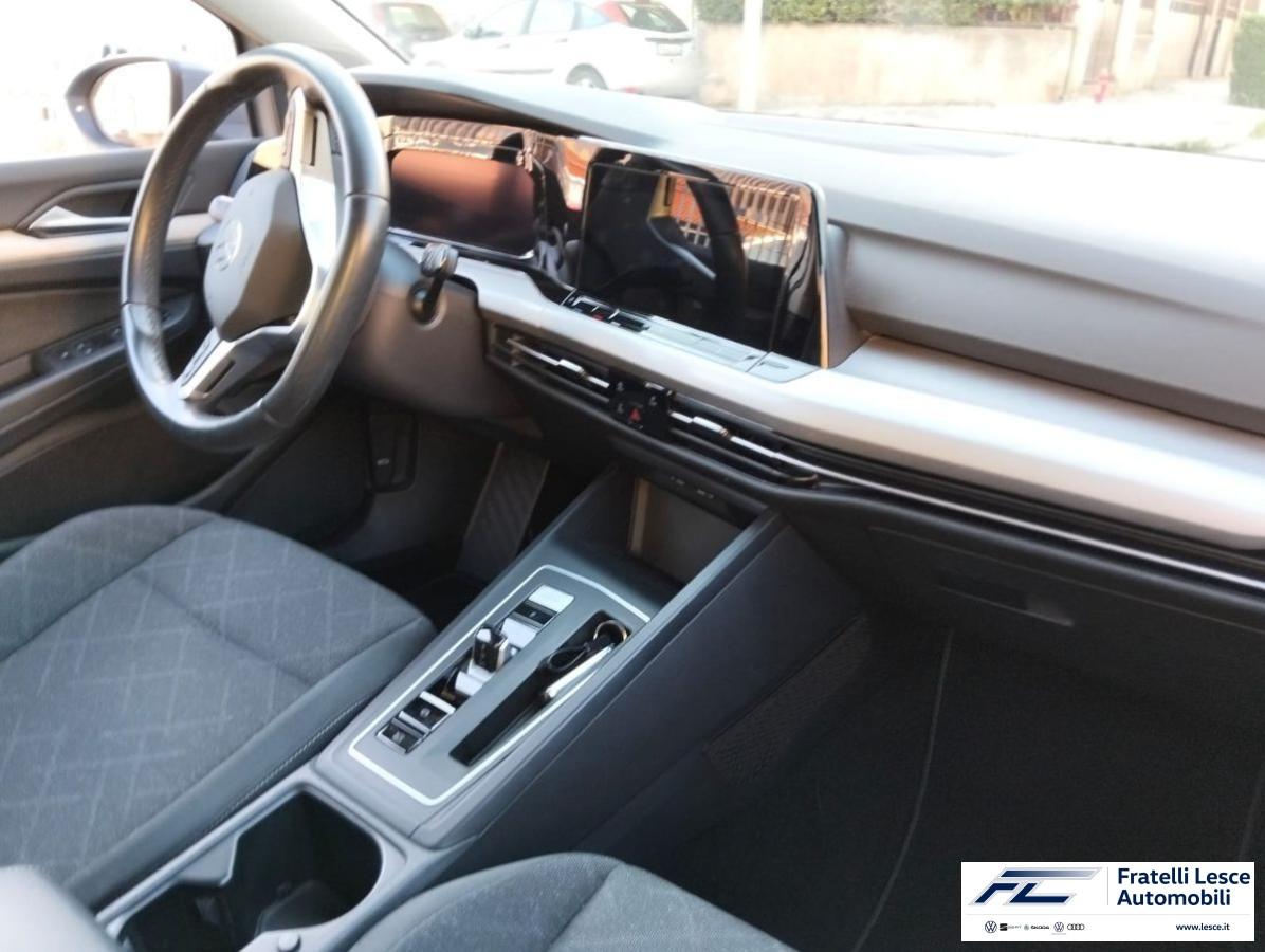VOLKSWAGEN - Golf 2.0 tdi Life 150cv dsg (In Arrivo)