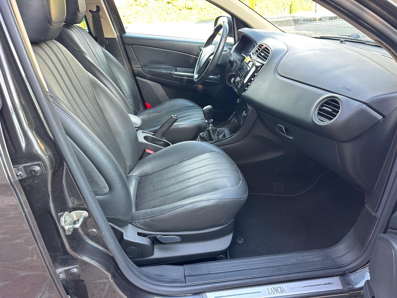 Lancia Delta 1.6 MJT DPF Silver tetto apr int pelle