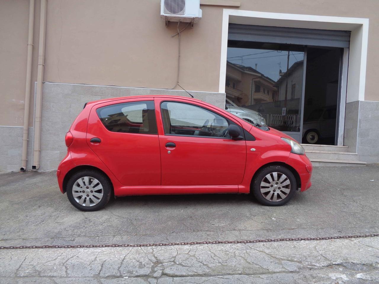 Toyota Aygo 1.0 68CV 5 porte (Finanziabile)