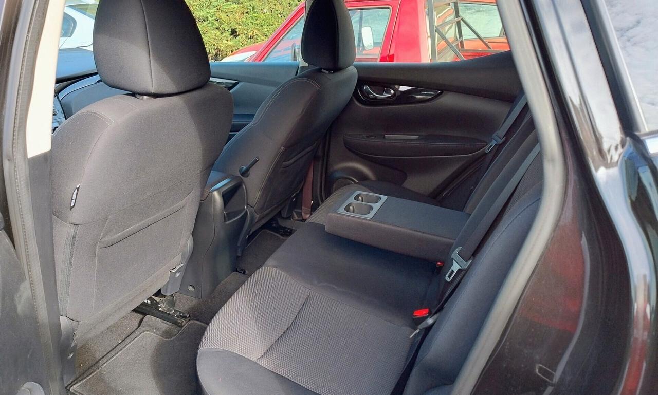 Nissan Qashqai 1.5 dCi Visia