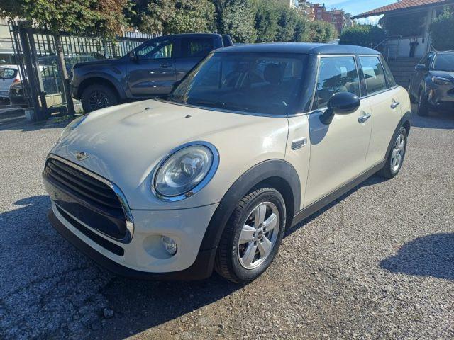MINI Cooper D 1500 5 PORTE 116CV AUTOM. NAV PDC CERCHI ITALIA