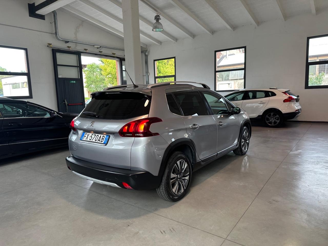 Peugeot 2008 PureTech 82 S&S Allure