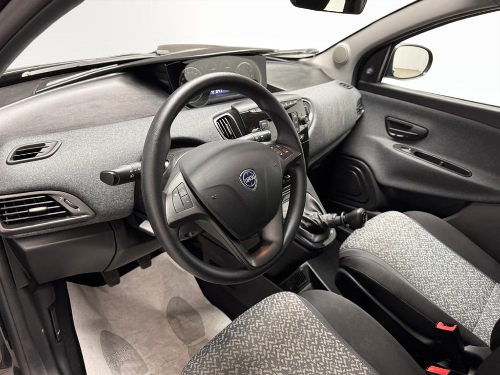 LANCIA Ypsilon III 2021 - Ypsilon 1.0 firefly hybrid Silver s&s 70c
