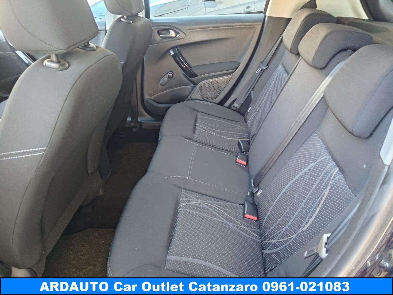 Peugeot 208 1.4 hdi 69 cv