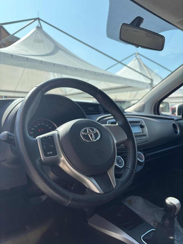 TOYOTA Yaris 1.0 3 porte Cool
