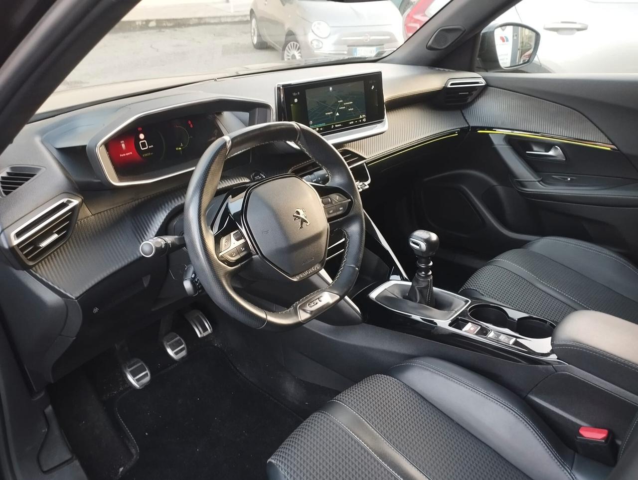 Peugeot 2008 PureTech 130 S&S GT