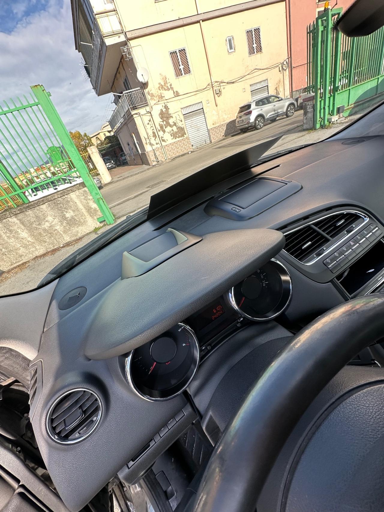 Peugeot 5008 2.0 HDi 150CV Féline