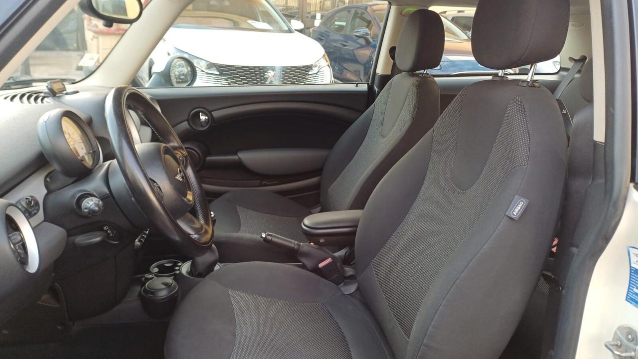 Mini 1.6 16V Cooper D