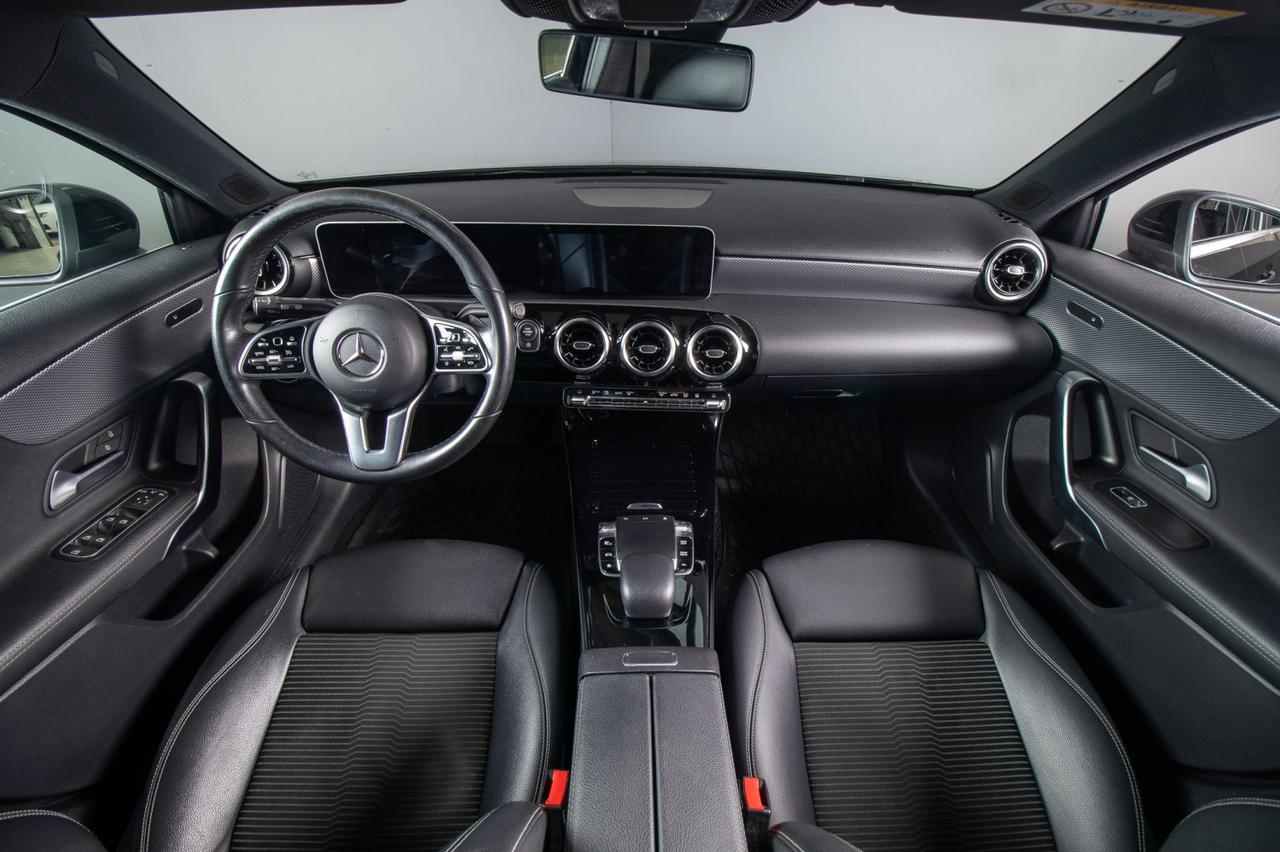 Mercedes-Benz A 180 D Sport Auto 116cv