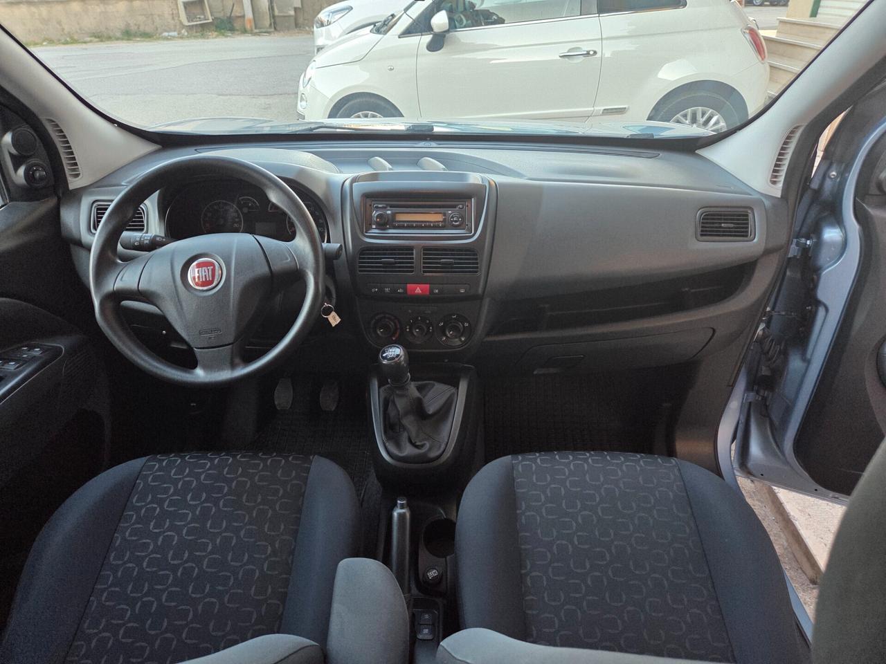 FIAT DOBLO 1.6 DIESEL 5 POSTI ANNO 2013 KM CERTIFICATI
