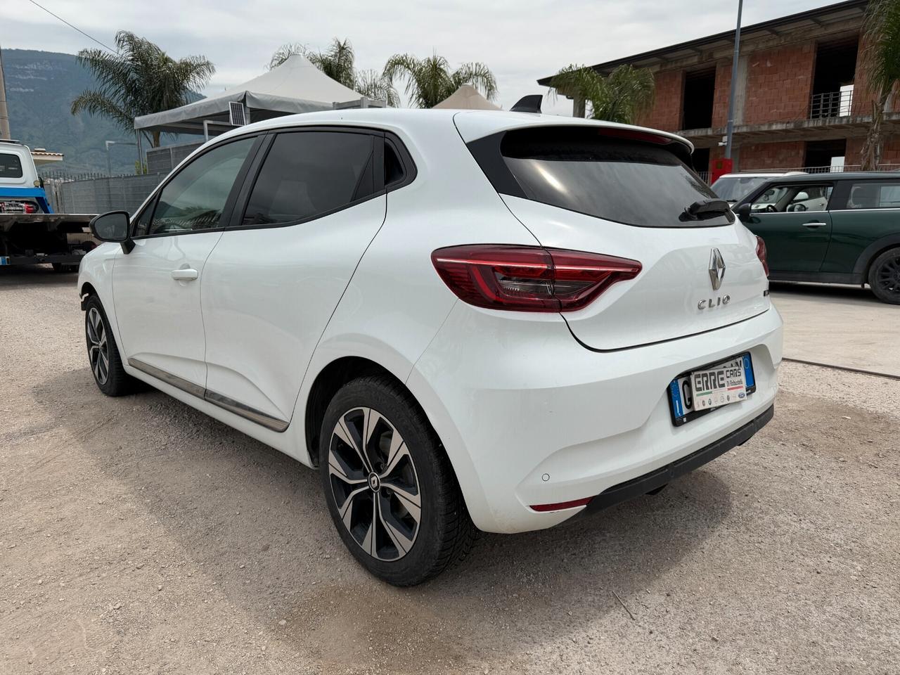 RENAULT CLIO 2023 1.6 HYBRID *AUTOM * AIRB OK