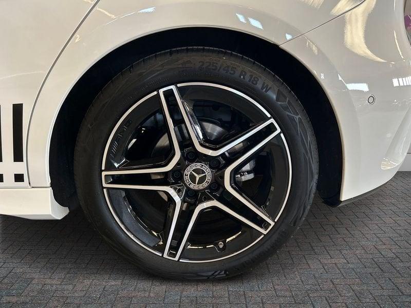 Mercedes-Benz Classe A A 180 AMG Line Premium Plus + TETTO APRIBILE
