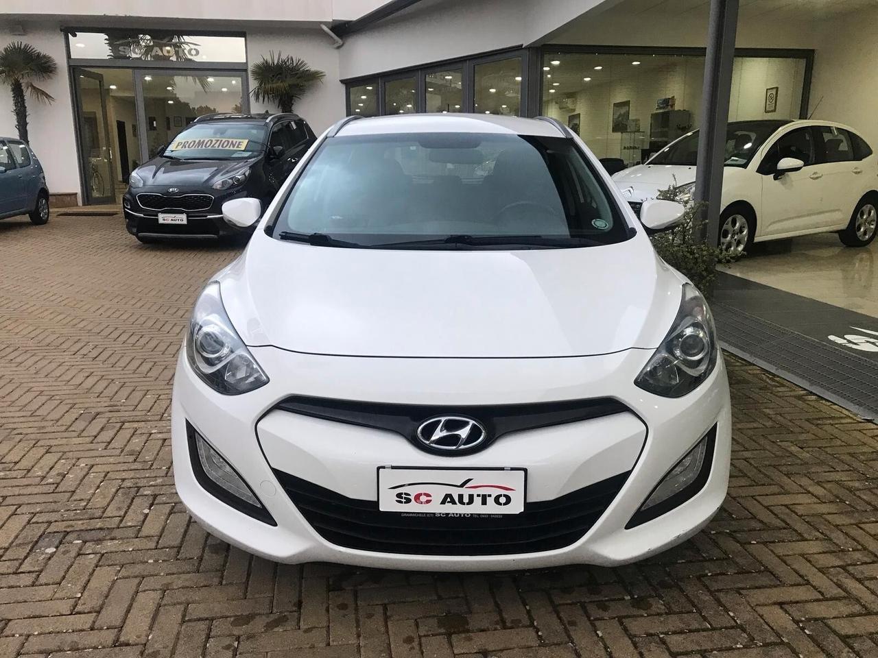 Hyundai i30 Wagon 1.6 CRDi Comfort A/T