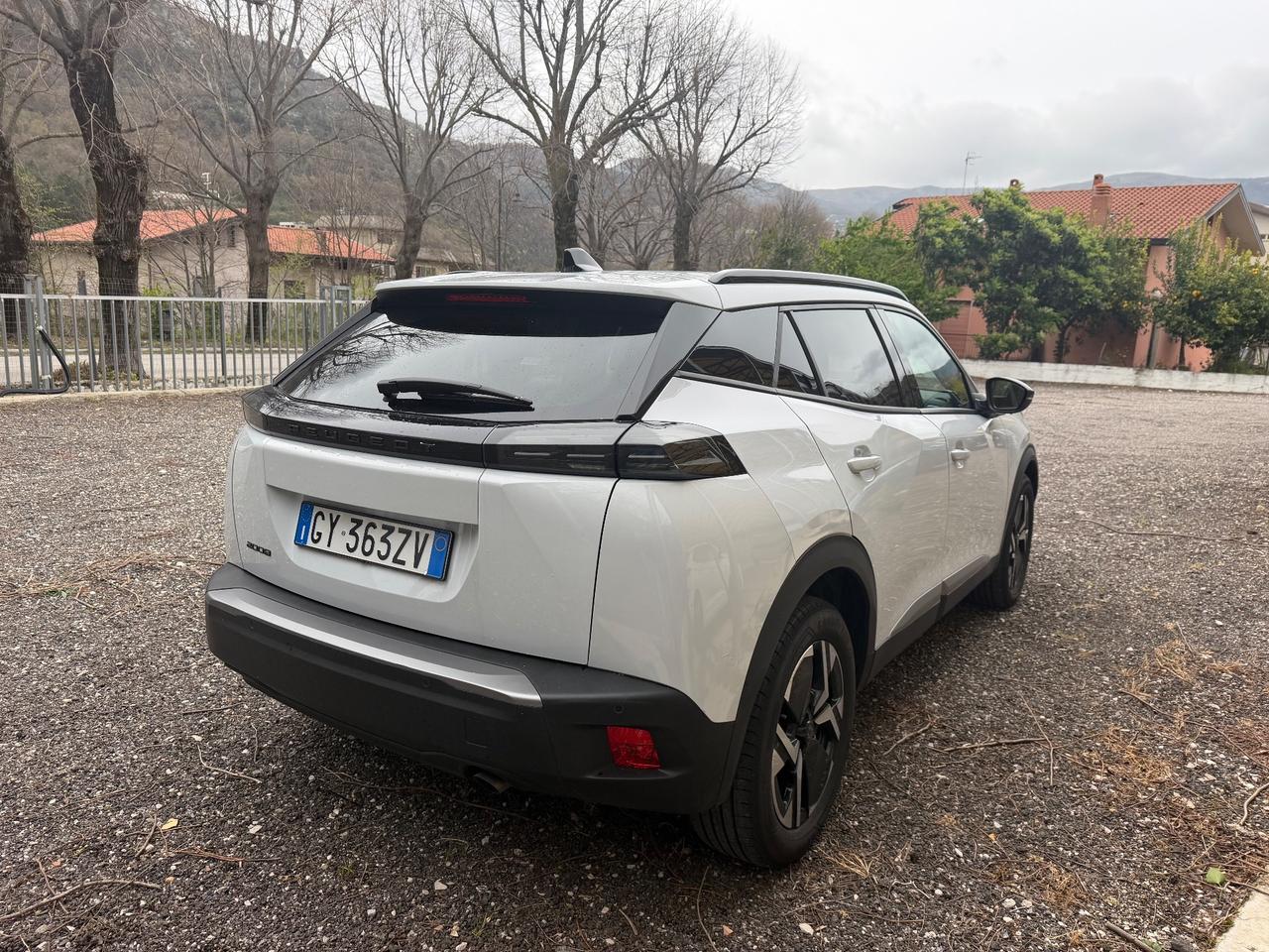 Peugeot 2008 PureTech 100 S&S Allure