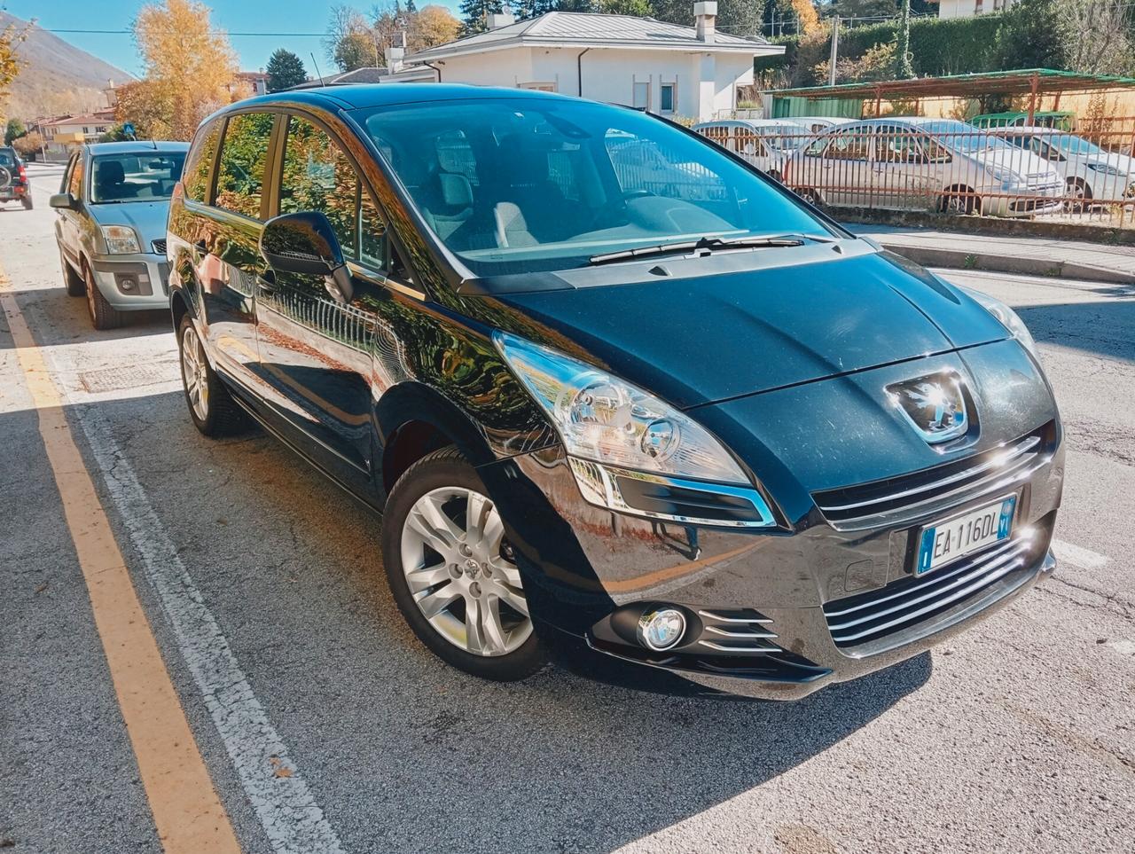Peugeot 5008 2.0 HDi 150CV