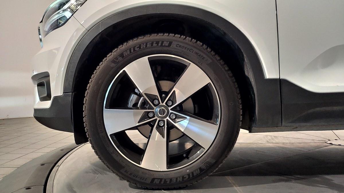 VOLVO Xc40 T3 Geartronic Momentum Pro