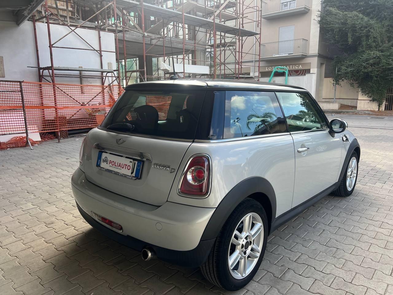 MINI 1.6 16V COOPER D