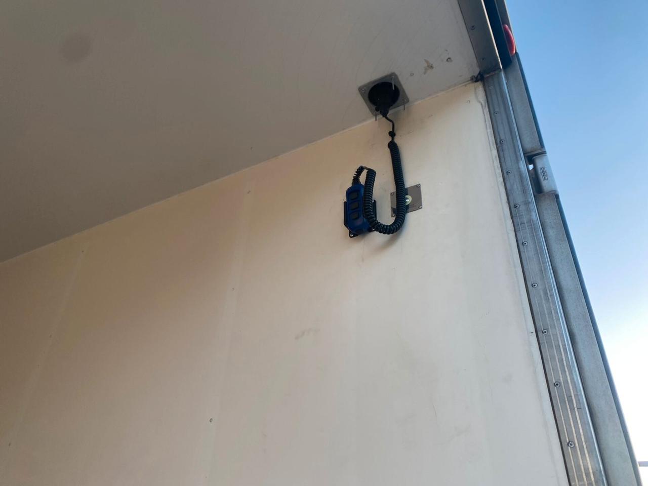 IVECO Eurocargo Cube 100 E18 Isotermico Refrigerato