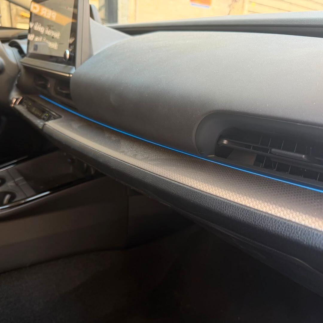 Toyota Prius 2.0 Plug-in Hybrid Lounge - 111KW