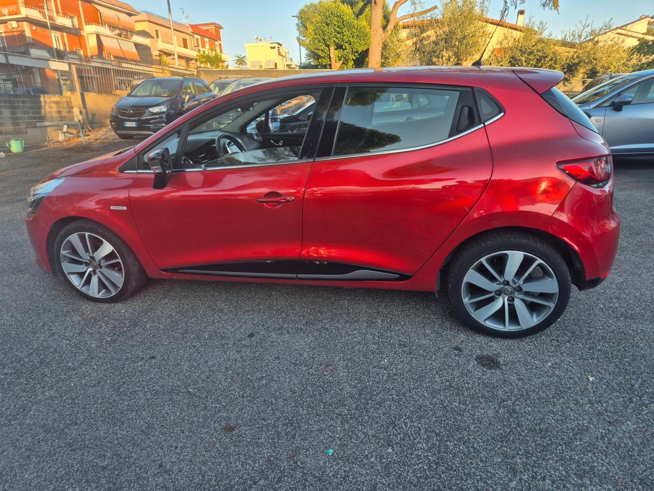 Renault Clio dCi 8V 90CV EDC Start&Stop 5 porte Energy Intens