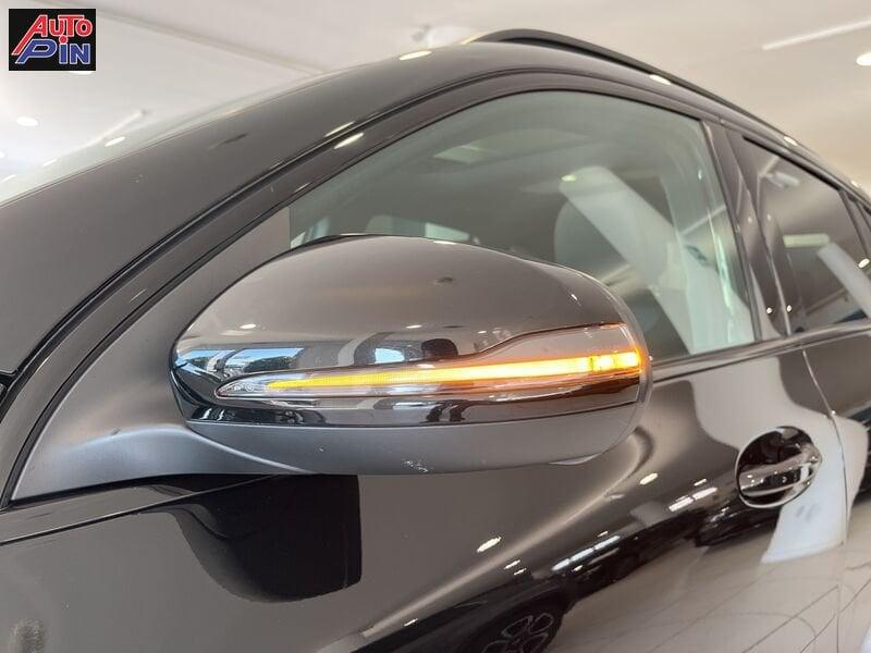 Mercedes-Benz GLA GLA 200 d Automatic Premium *Tetto*Ambient light*