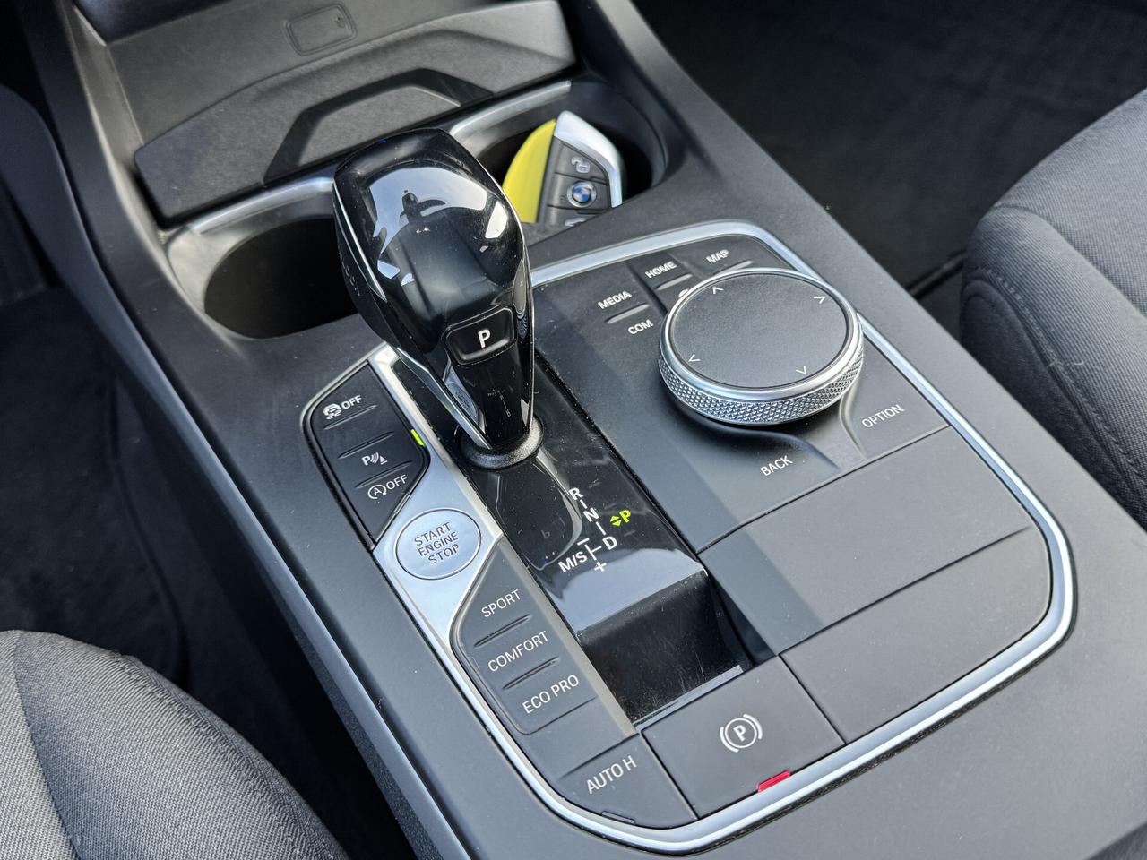 Bmw 118 118d 5p. Business Advantage