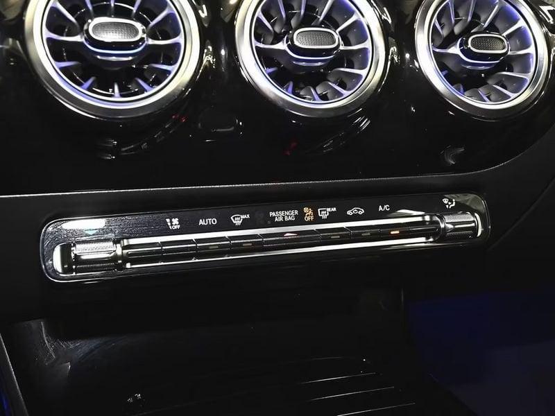 Mercedes-Benz Classe A A 180 AMG Line Advanced Plus Camera Led Mbux