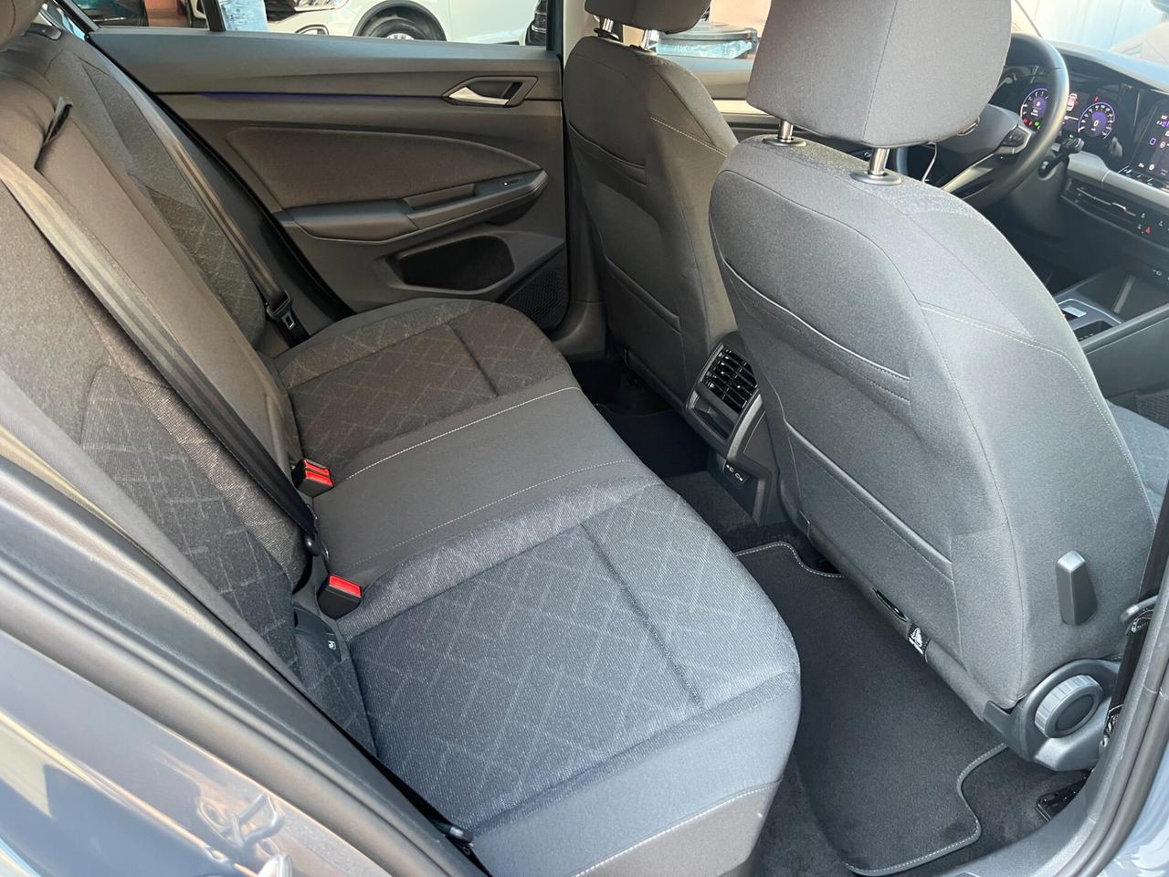 Volkswagen Golf 1.5 eTSI 130 CV EVO ACT DSG Life
