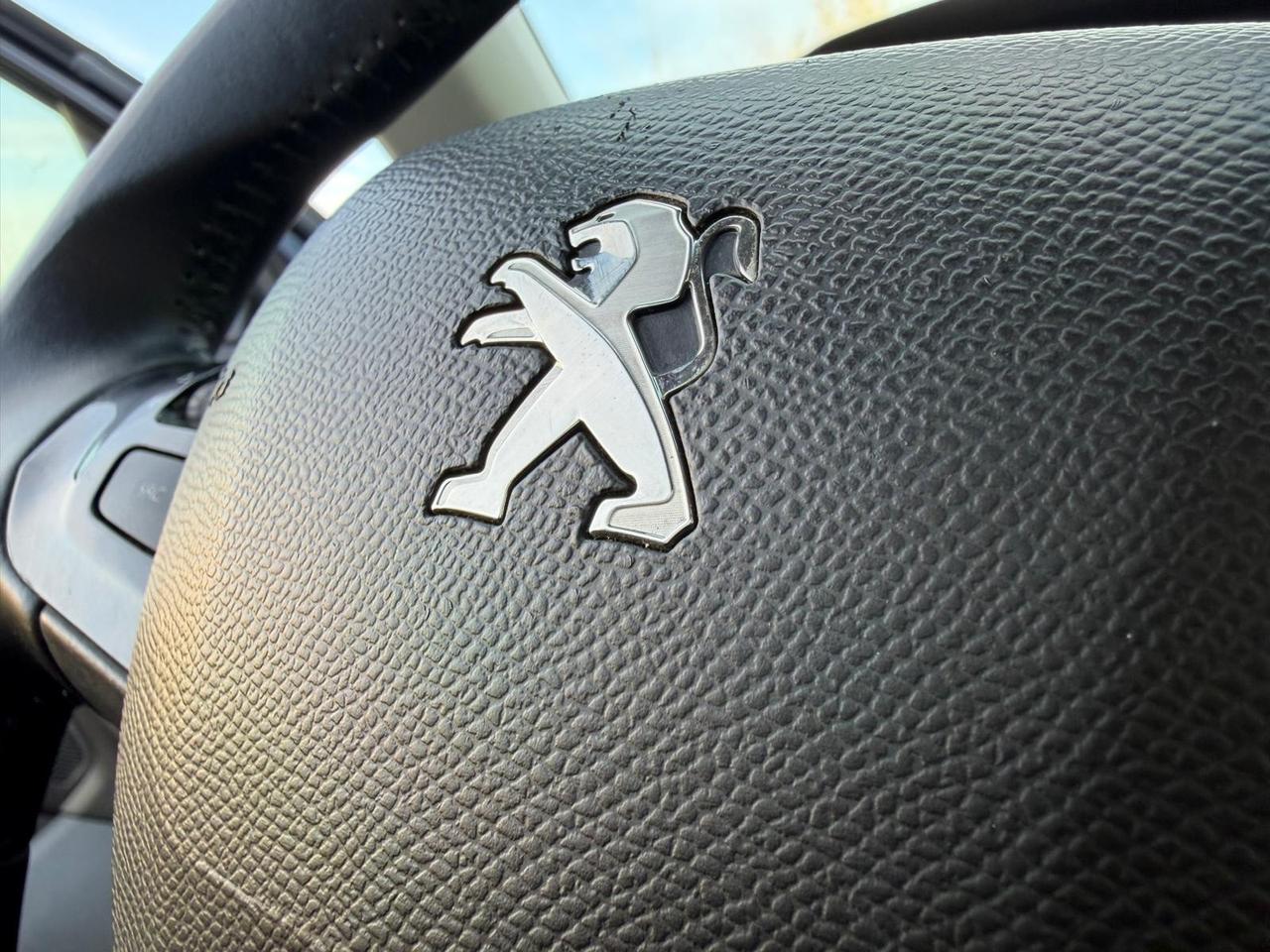 Peugeot 308 BlueHDi 130 S&S SW Allure