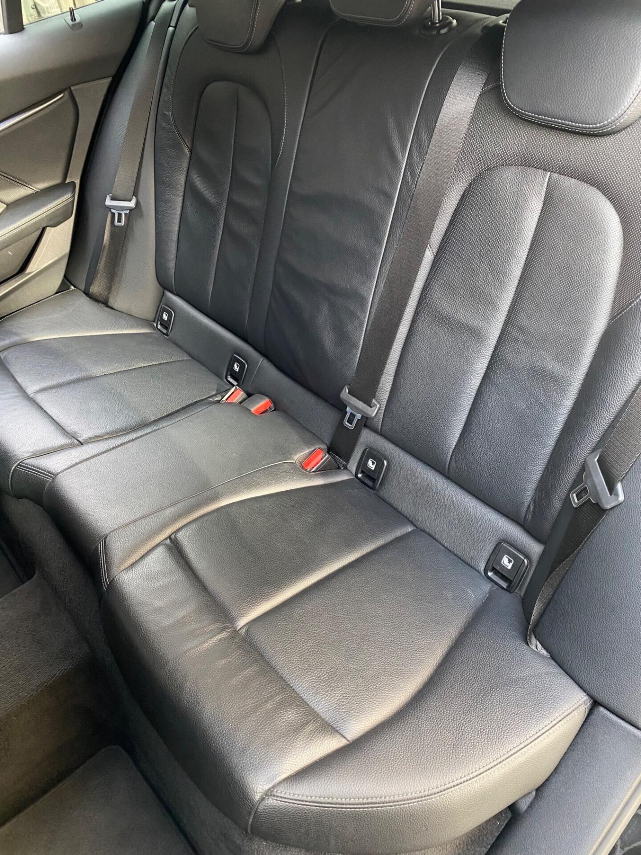 BMW M 135i xDrive auto 306cv