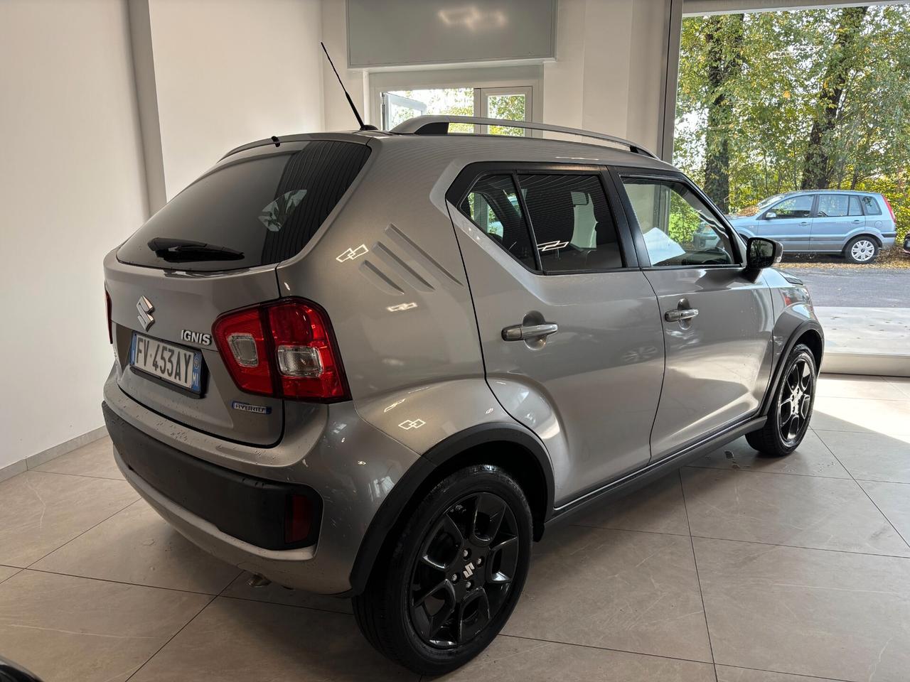 Suzuki Ignis 1.2 Hybrid Top