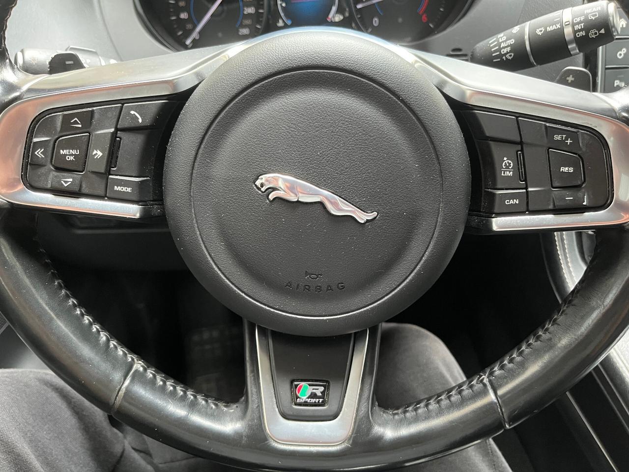 JAGUAR F-PACE 2.0 D 180 CV AWD R-SPORT - MOTORE COMPLETAMENTE REVISIONATO CON FATTURA - IVA ESPOSTA
