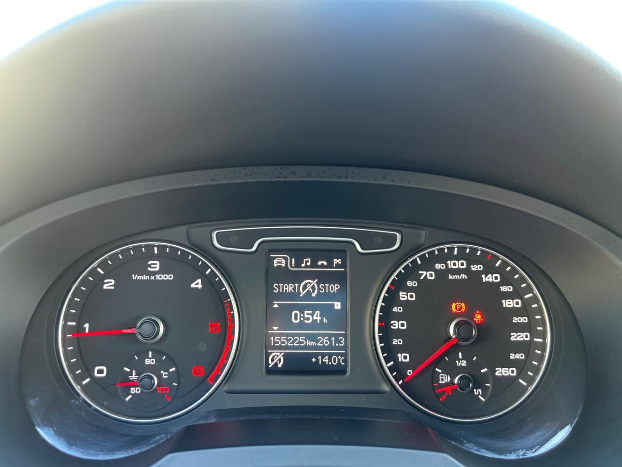 Audi Q3 2.0 TDI 140 cv-2013/LED/NAVI/18”