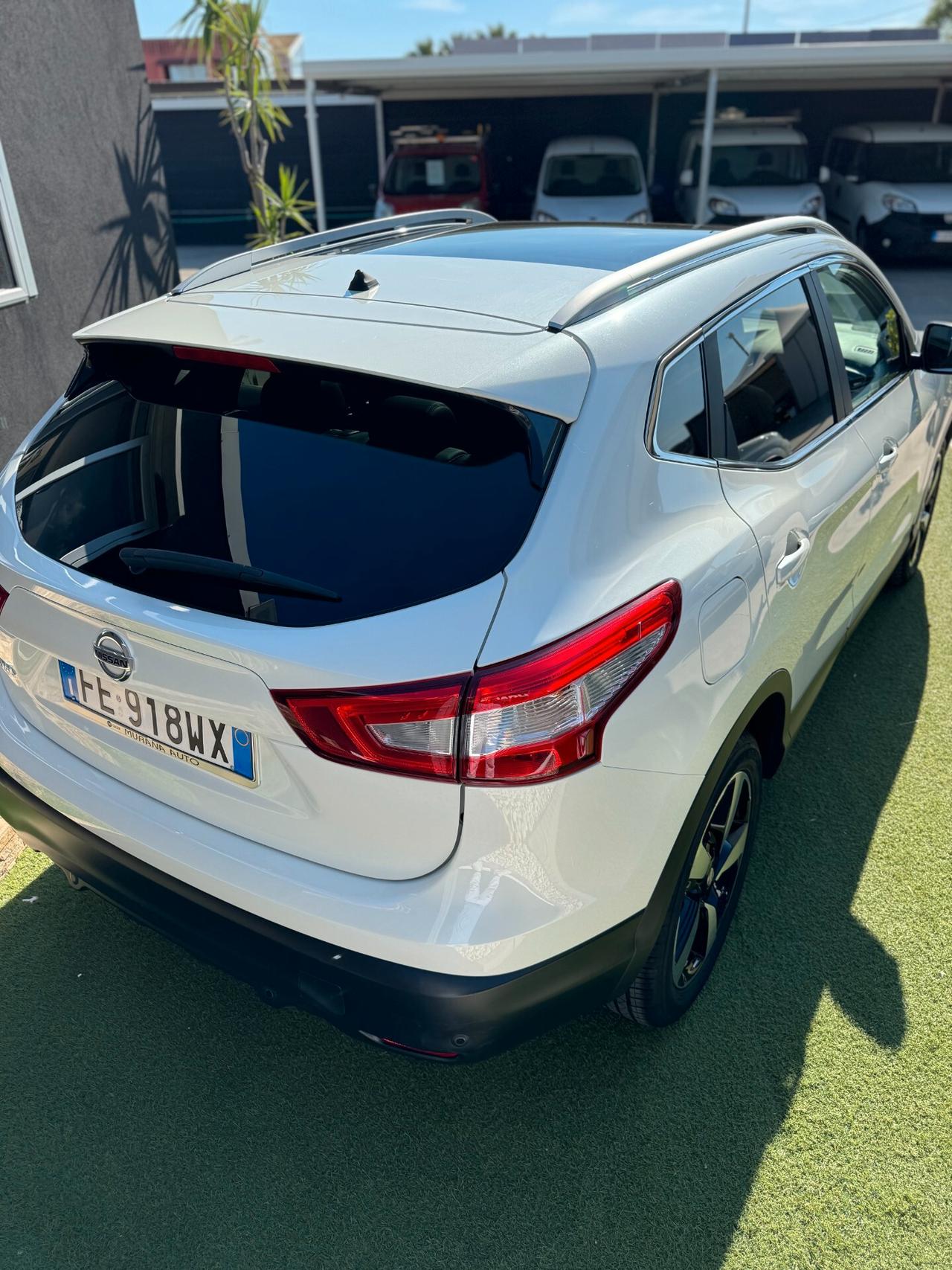 Nissan Qashqai 1.5 dCi Tekna | TETTO PANORAMICO