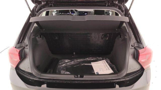 VOLKSWAGEN Polo 1.0 Young