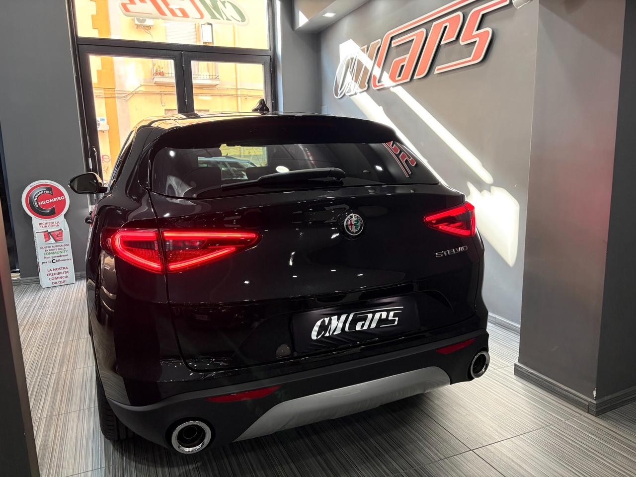 Alfa Romeo Stelvio 2.2 turbo diesel 160cv Auto RWD Business ITALIANA