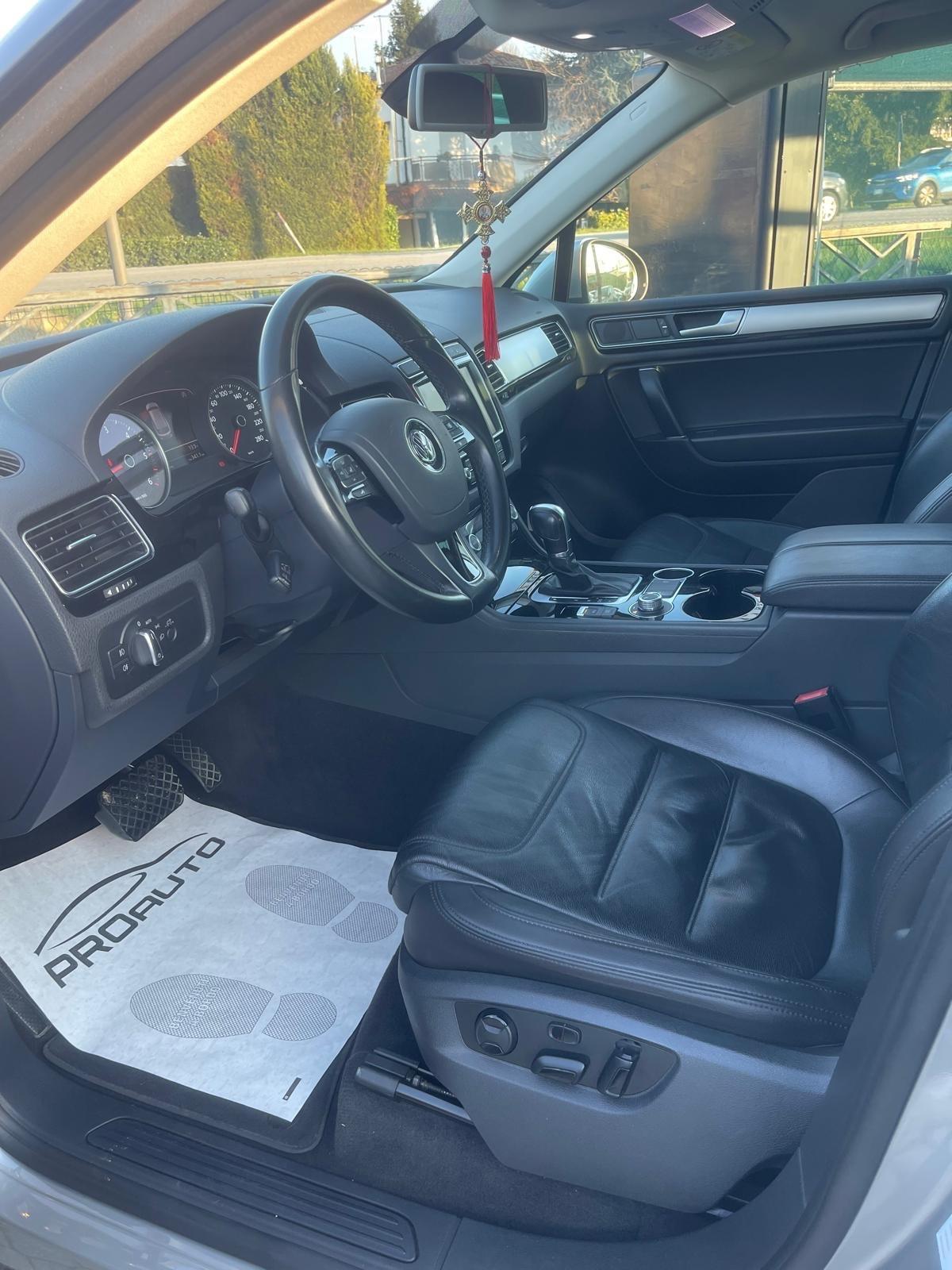 Volkswagen Touareg 3.0 TDI 204 CV tiptronic BlueMotion Techn. Executive