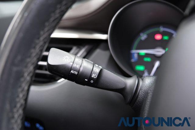 TOYOTA C-HR 1.8 HYBRID E-CVT LOUNGE NEOPATENTATI FARI LED