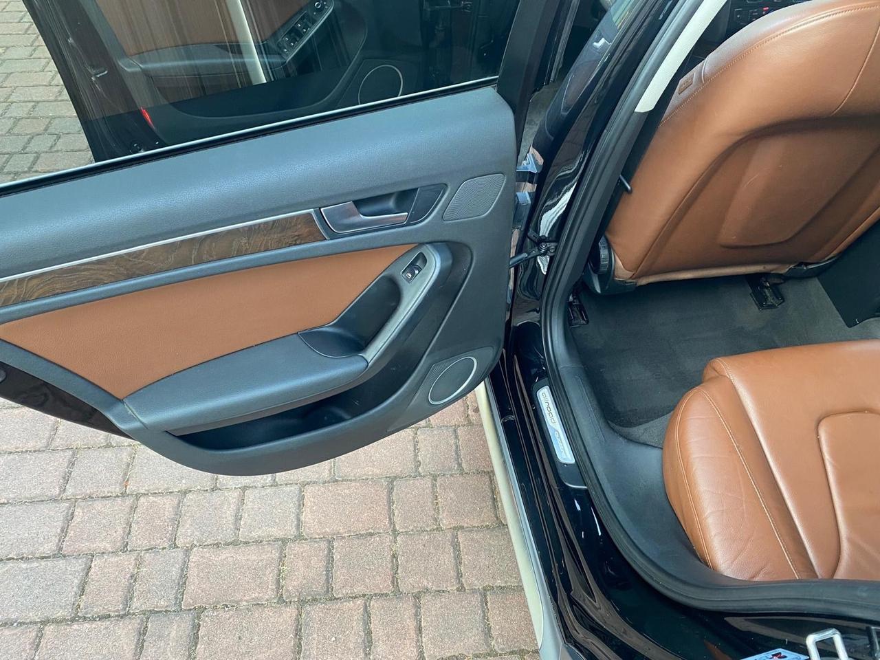 Audi A4 Avant 2.0 TDI 170CV F.AP. ALLROAD QUATTRO ( Gancio traino