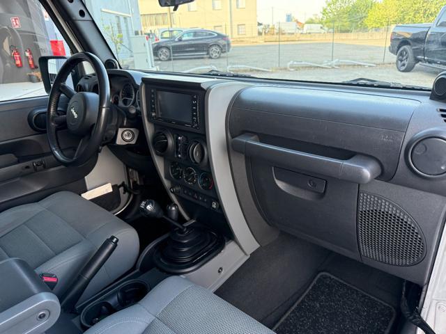 JEEP Wrangler Unlimited 2.8 CRD DPF RUBICON MANUALE 6 MARCE