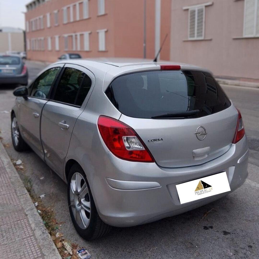 Opel Corsa 1.2 85CV GPL