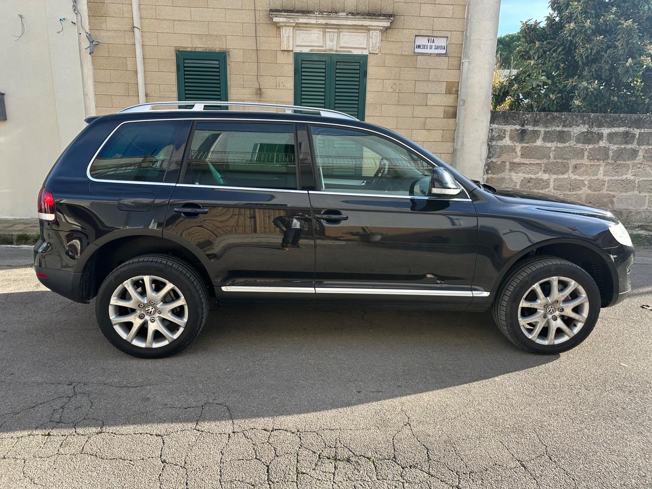 Volkswagen Touareg 3.0/240CV V6 TDI DPF tip. Exclusive
