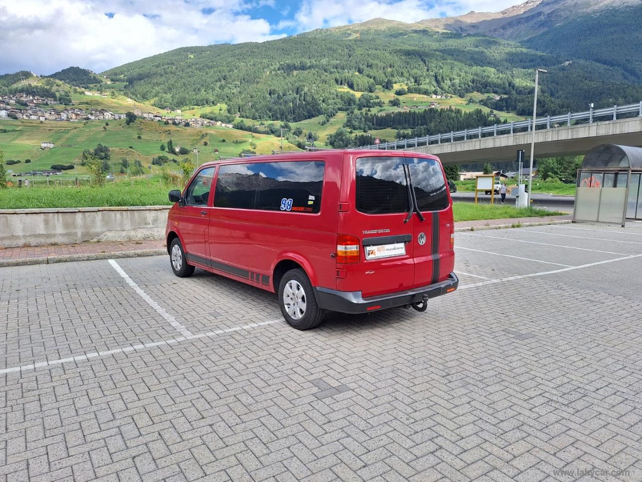 T5 Transporter 2.5 TDI 130CV 8 POSTI GANCIO TRAINO